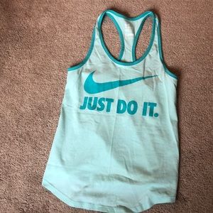 Nike workout top